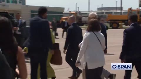 Tim Walz Runs Away From Reporters Shouting Questions About His Stolen Valor Scandal