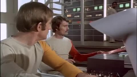 Space 1999 S01E14 Earthbound