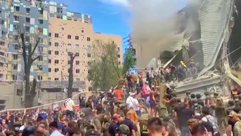 Russia bombs children's hospital in Kiev and attacks several Ukrainian cities; see video