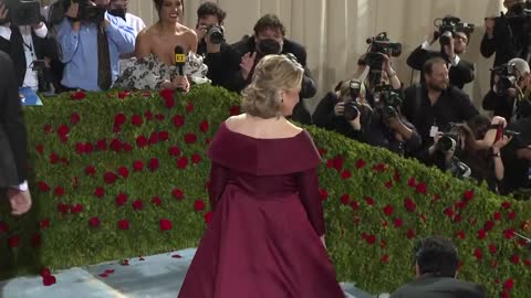 Hillary Clinton Makes Surprise Appearance at Met Gala