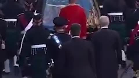 Heckler shouts at Prince Andrew during procession of late Queen's coffin