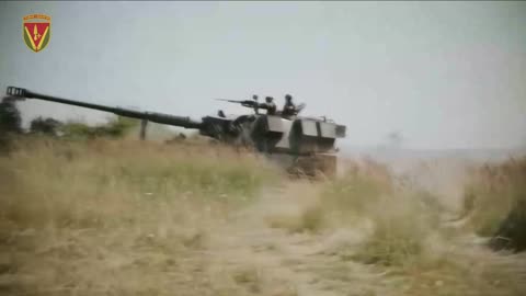 Ukrainian Heavy Artillery Firing on Russian Lines