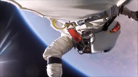 Amazing Jump From Space Capsule