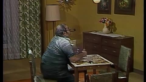 CHAPOLIN - Episódio #236 (1979) O vazamento de gás