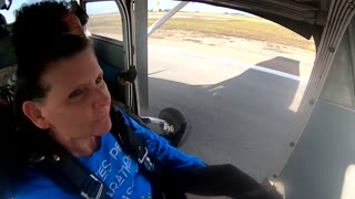 Kim Skydiving