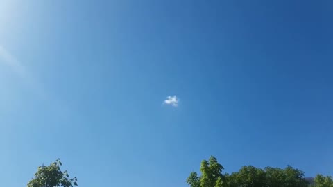 UFO Manipulates Clouds May 2019