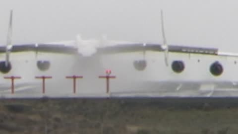 Landing of the Antonov 225, the largest plane in the world !!