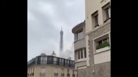 Ukrainian Defense Ministry releases video of 'Paris Eiffel Tower being bombed'