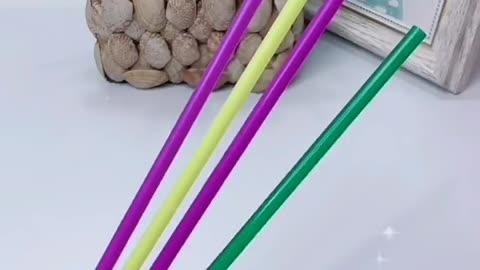 make flowers from straws