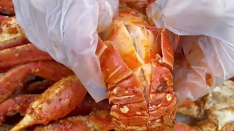 LOBSTER TAIL ASMR FROM CLAWS ZONE IN ANAHEIM, CA #lobster #lobstertail #cajun #seafood #sauce
