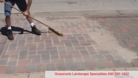 paver cleaning Hawthorn Woods_grlandscapeservices.com