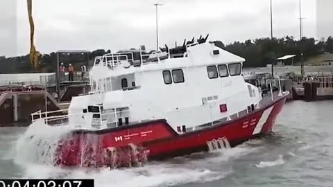 This boat is impossible to sink