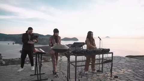 Giolì & Assia - #DiesisLive @Vulcano, Aeolian Islands [Handpan Set]