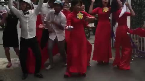 we dance together - nào ta cùng nhảy 💃💃