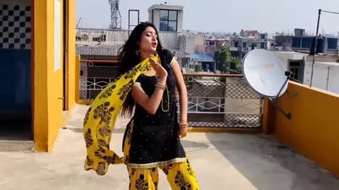 English medium // sapna Chaudhary // dance cover by // neelu maurya