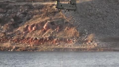 ***Stunning Air Drops on a New Wildfire Today - Sanford, Texas {Blake Brown}***