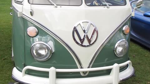 Split Window Volkswagen Bus