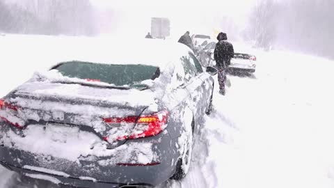 Heavy lake-effect snow shuts down I-90 in New York