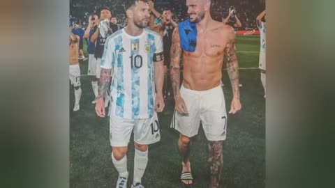 Leo Messi Has Tattoo Of Rodrigo De Paul On His Left Leg | Messi Tattoo On Rodrigo De Paul Left Leg
