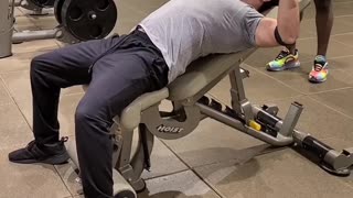Incline bench 100lbs dumbbells