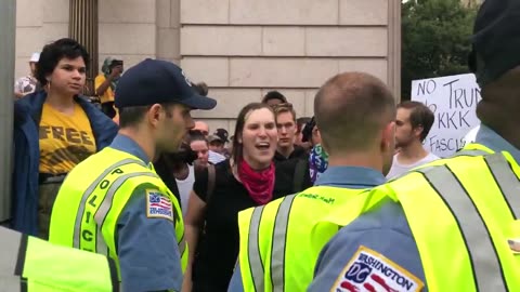 Aug 12 2018 Charlottesville 1.3 chanting 'F U' to police blocking them from attacking people