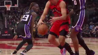 Nwora's Behind-the-Back Stunner! Kings vs. Raptors