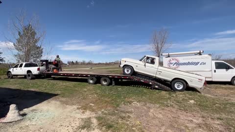 Ford F-250 Custom