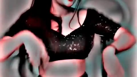 Hot 🔥 girl'dance short video/bhojpuri 🪩