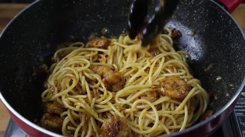 how to make east spicy Butter Garlic Shrimp Pasta