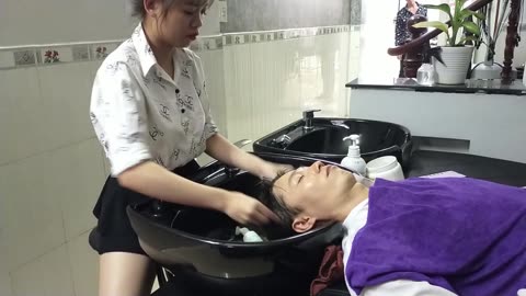 Relaxing in a Vietnam barbershop is an interesting experience that everyone must try at least once