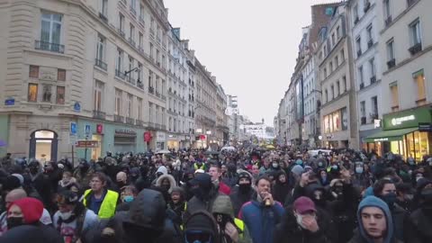 Paris: Vaccine passport/mandate protest Jan 8, 2022