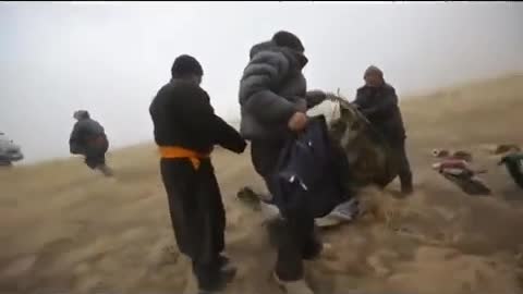 Gobi Sandstorm | Timothy Allen | BBC Earth