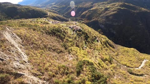 Déjà-vu - Wingsuit Flyby at Church - Putaclic!!! 🤘