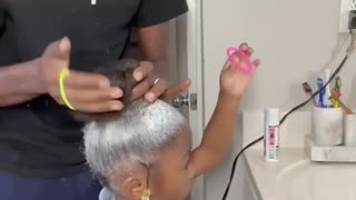 Beautiful moment between daddy & daughter