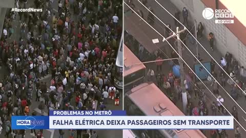 Metrô de SP tem falha elétrica e deixa um milhão de passageiros sem transporte