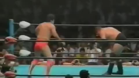 (1993.07.29) Stan Hansen vs Kenta Kobashi - Pro Wrestling