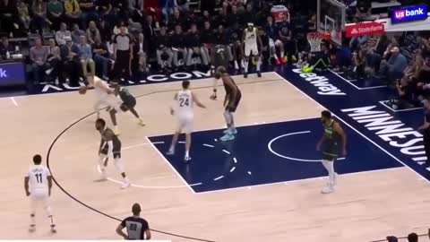 Lauri Markkanen with the crazy poster dunk on Rudy Gobert