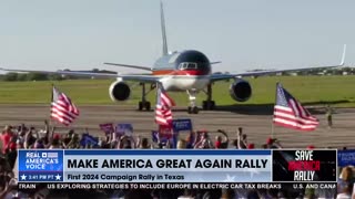 TRUMP FORCE ONE PULLS UP TO THE MAGA TRUMP RALLY IN WACO, TX!