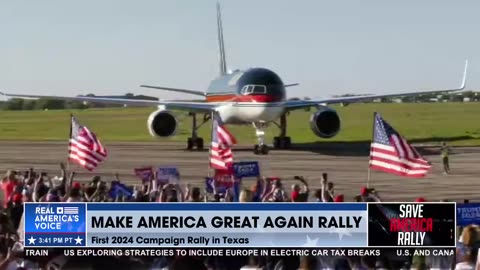 TRUMP FORCE ONE PULLS UP TO THE MAGA TRUMP RALLY IN WACO, TX!