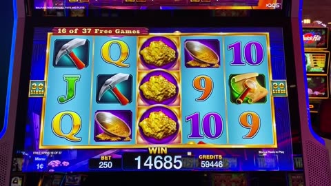 I HAVEN'T PLAYED THIS OLD SCHOOL SLOT IN AGES, and I was SURPRISED with a BIG WIN!
