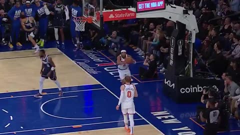 NBA - Josh Green ATTACKS the rim 😱 Mavs-Knicks