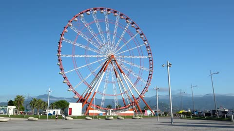 The child under the Ferris wheel