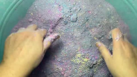 #ASMR,colour chalk crumbling,#mostsatisfyingvideo,#UjalaASMR