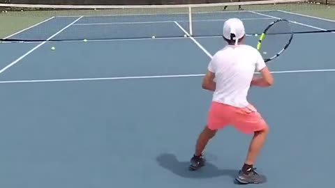 @left-handed or right-handed 🤪 12-year-old bulgarian teodor davidov@sports@tennis