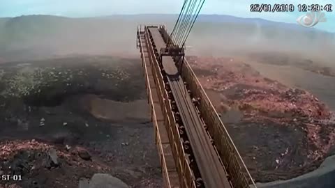 Video Shows Deadly Wall Of Sludge From Brazil Dam Disaster | NBC News