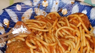 Eating Mueller's Pot-Sized Thin Spaghetti, Dbn, MI, 12/20/23