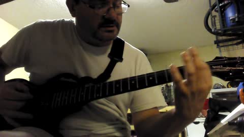 How I play Nirvana "Rape Me" on Guitar made for Beginners