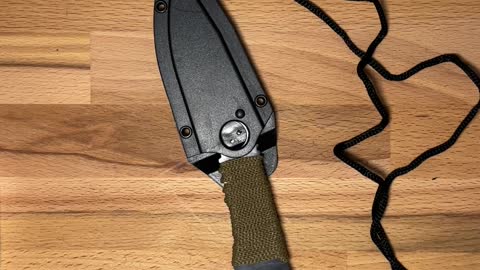 Corded Neck Knife from Master USA