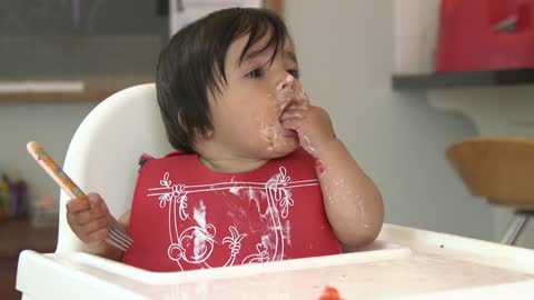 Feeding Babies: Starting Solid Foods | Kaiser Permanente