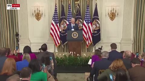 Clueless' Joe Biden 'panics' after Elon Musk question